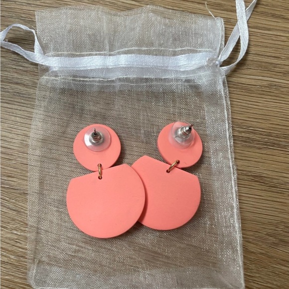Pink coral earrings - Picture 2 of 2